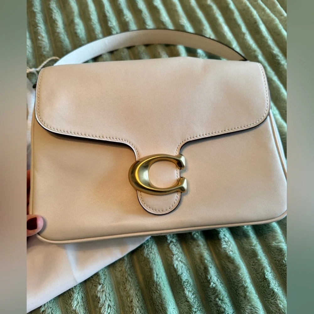 Coach Soft Tabby Leather Shoulder Bag in Chalk - Picture 6 of 7